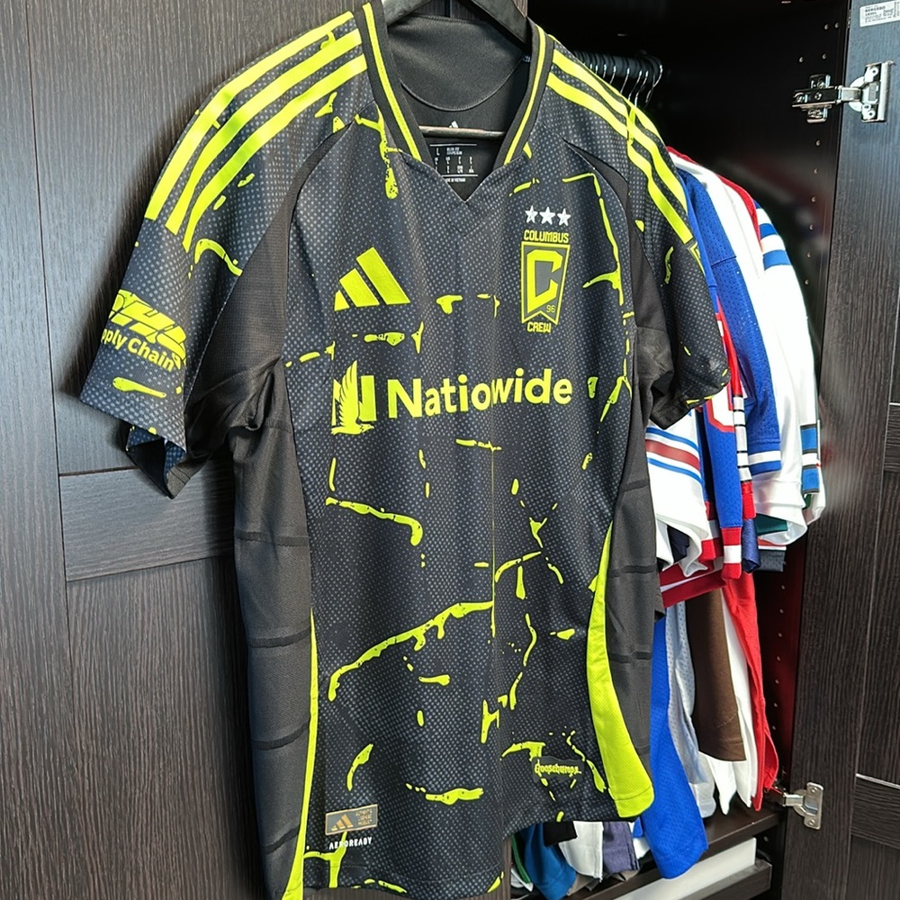 Darlington Nagbe Columbus Crew adidas 2025 The Goosebumps Kit Authentic Jersey - Picture 3 of 8